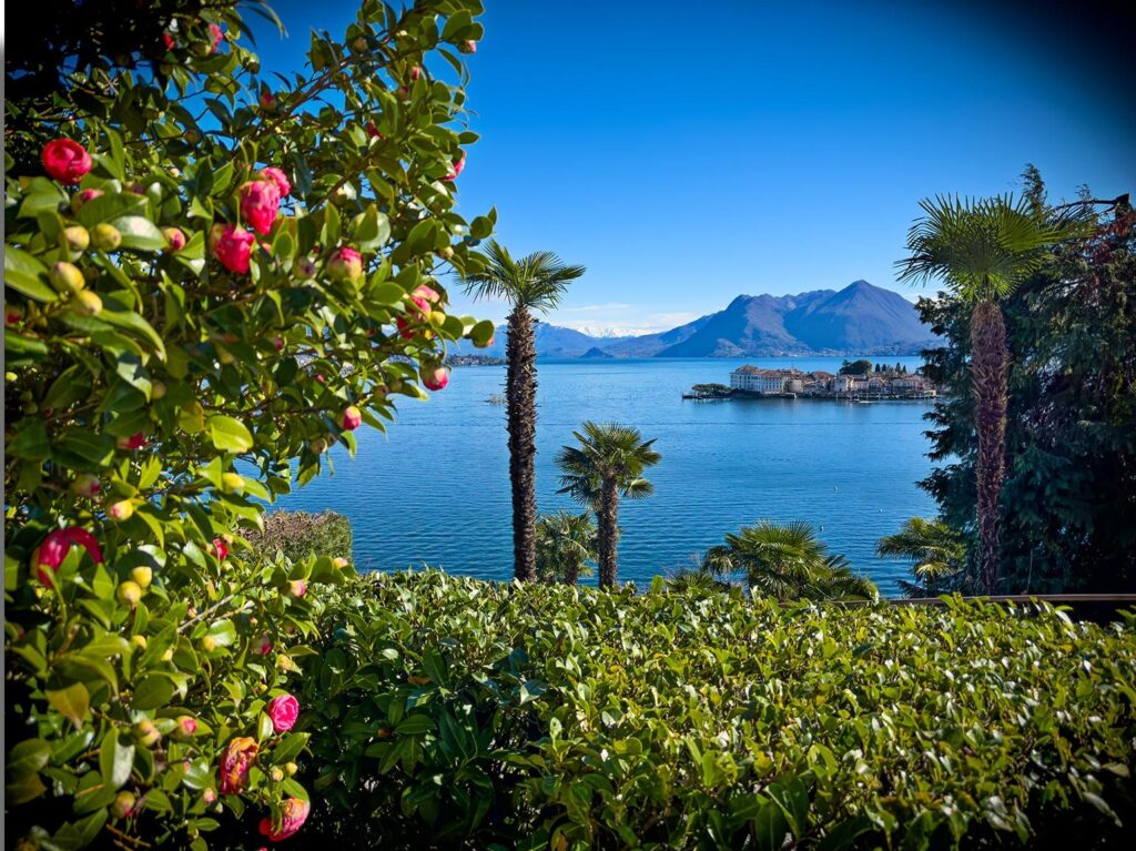 Affittacamere con vista Lago Maggiore a Vanzone con San Carlo
